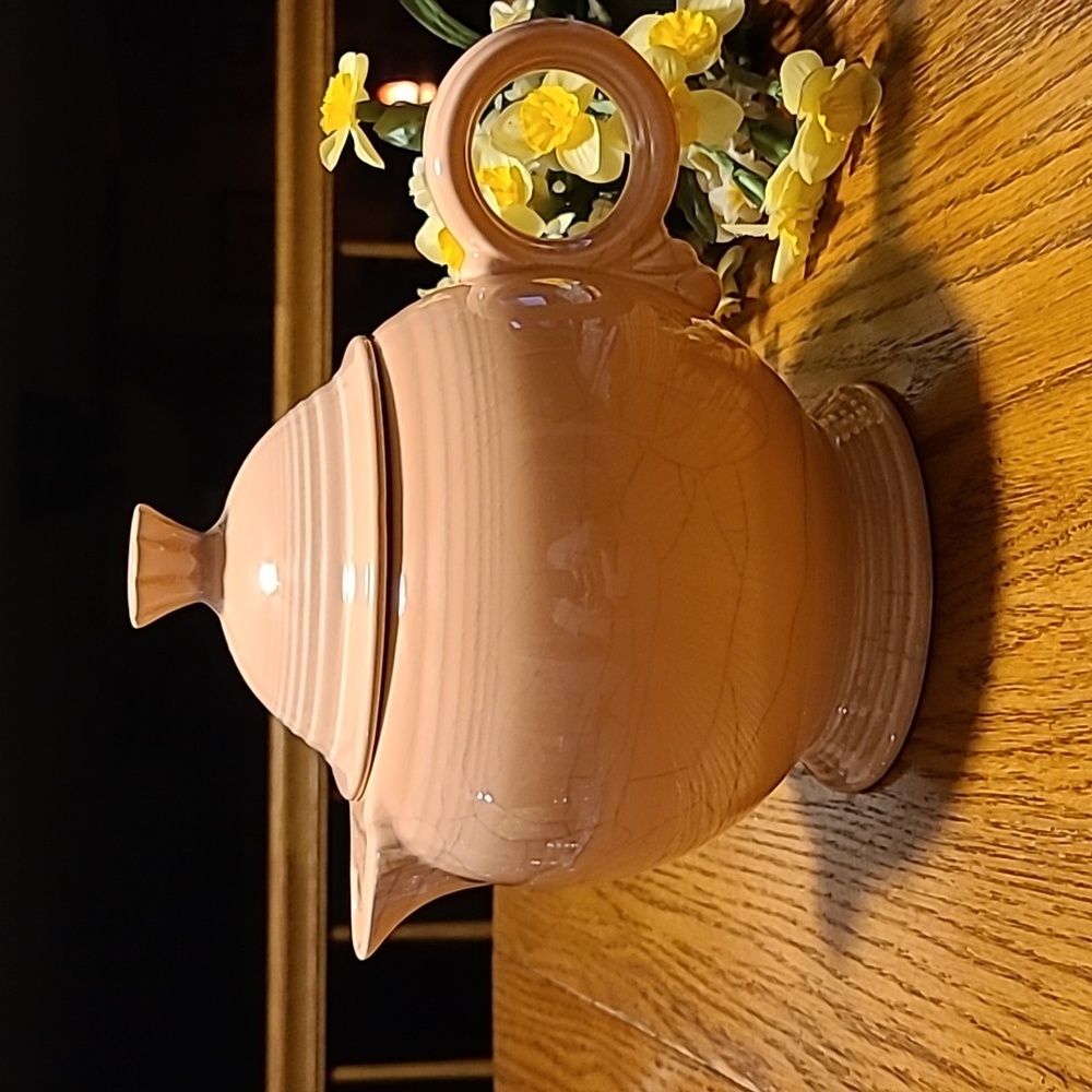 Fiesta Apricot Teapot with Lid